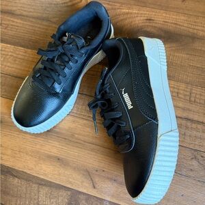 PUMA Carina L Sneakers Black and White Women's